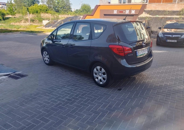 Opel Meriva cena 21500 przebieg: 179000, rok produkcji 2013 z Białystok małe 781